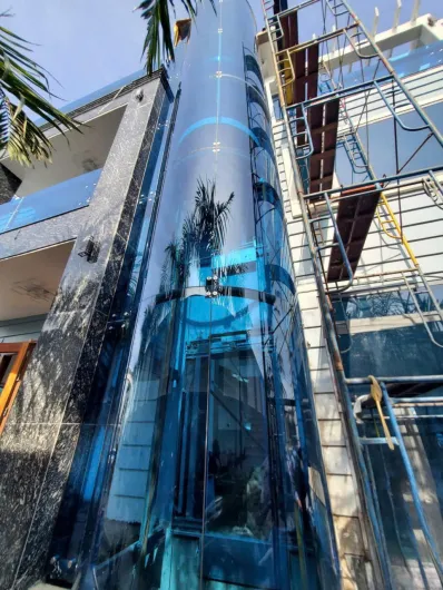 Thang máy quan sát