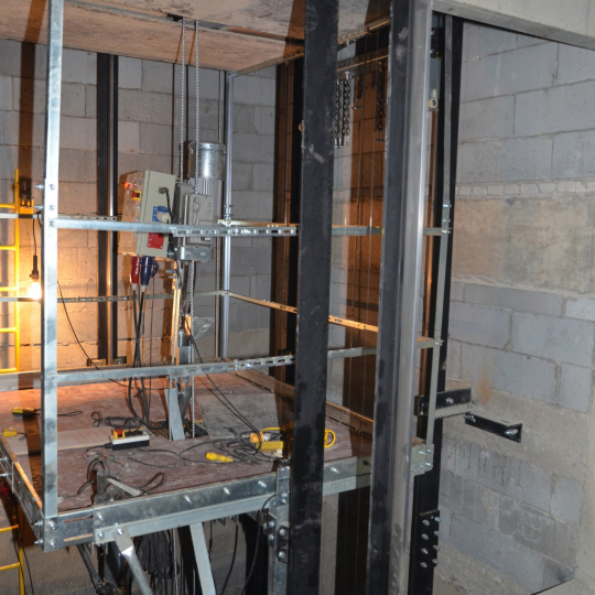 Thiết Bị Thi Công 