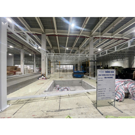 Thang máy tải hàng – Nhà máy Casarredo