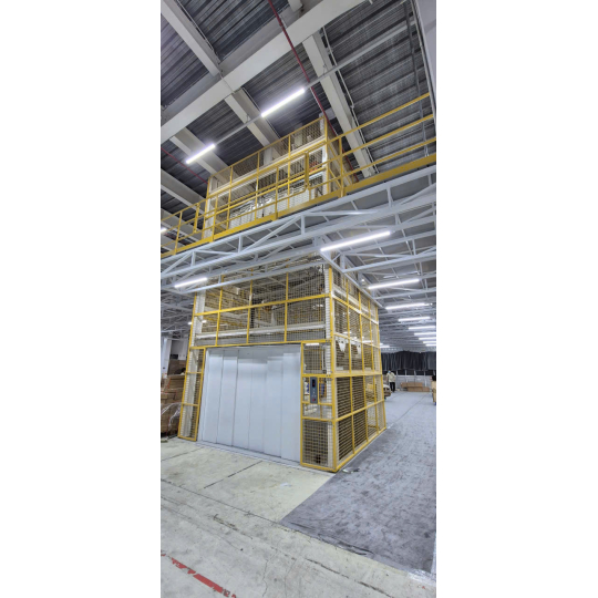 Thang máy tải hàng – Nhà máy Casarredo